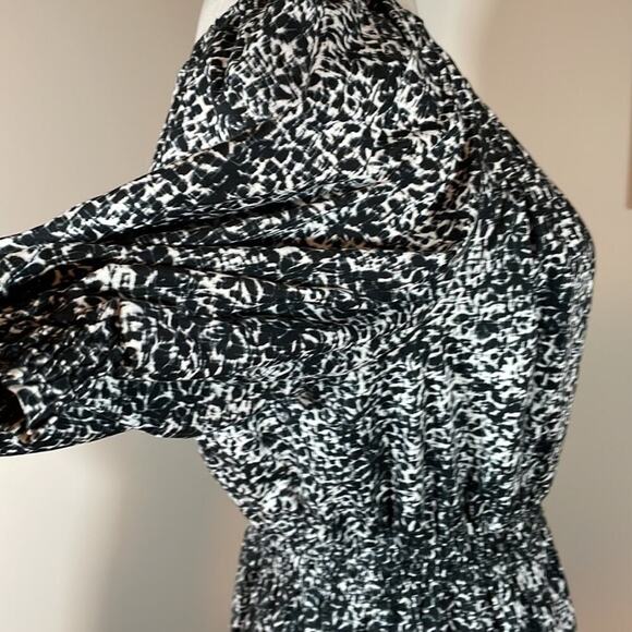 🤩3 for $30 Bundle Deal
GAP printed dress - Picture 4 of 8